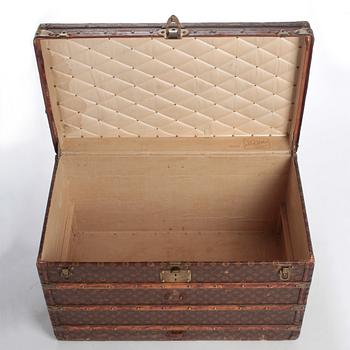 LOUIS VUITTON, a Monogram canvas trunk, late 19th/early 20th century.