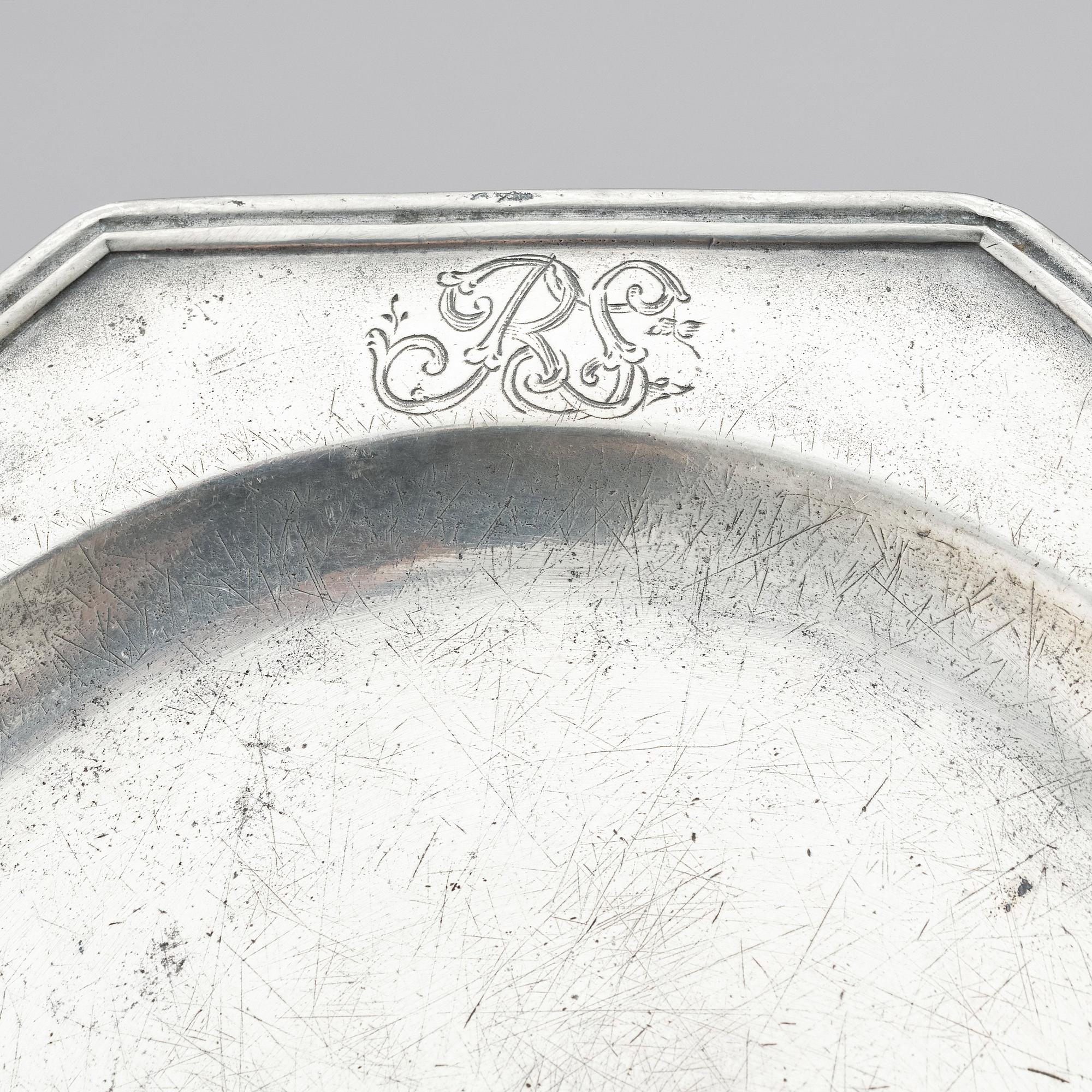 Tallrikar, sex stycken av George Bacon London 1700-talets mitt, Georg II.