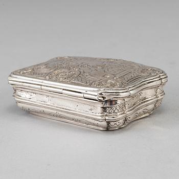 A French 18th century parcel-gilt silver snuff-box.