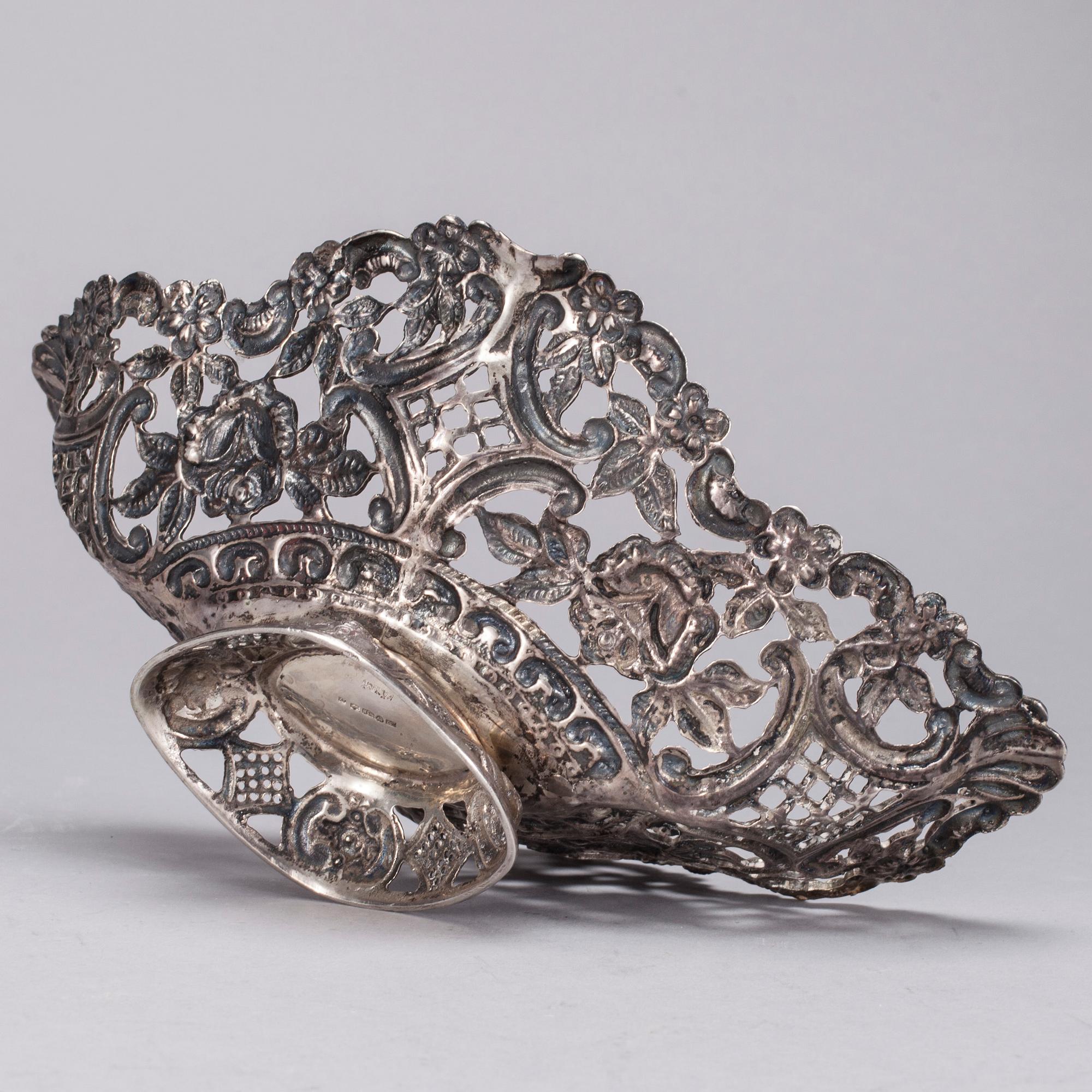 SKÅL, silver, E. Jäntti, Helsingfors 1971. Vikt 348,8 g.