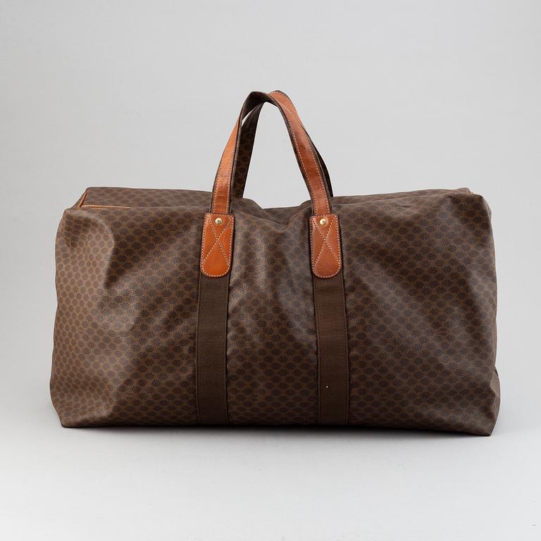 Céline, a canvas weekendbag.