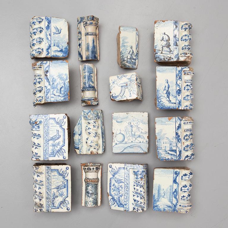 Sixteen dutch ceramic tiles, 18th century.