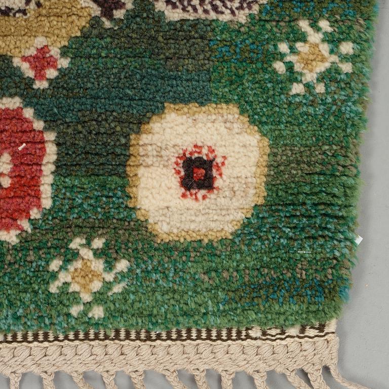 Barbro Nilsson, A CARPET, "Gröna rabatten", knotted pile, ca 329,5 x 229,5  cm, signed AB MMF BN.