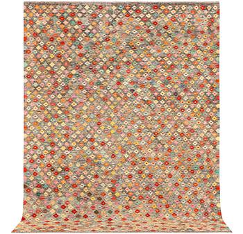 A Kilim carpet, c. 348 x 258 cm.