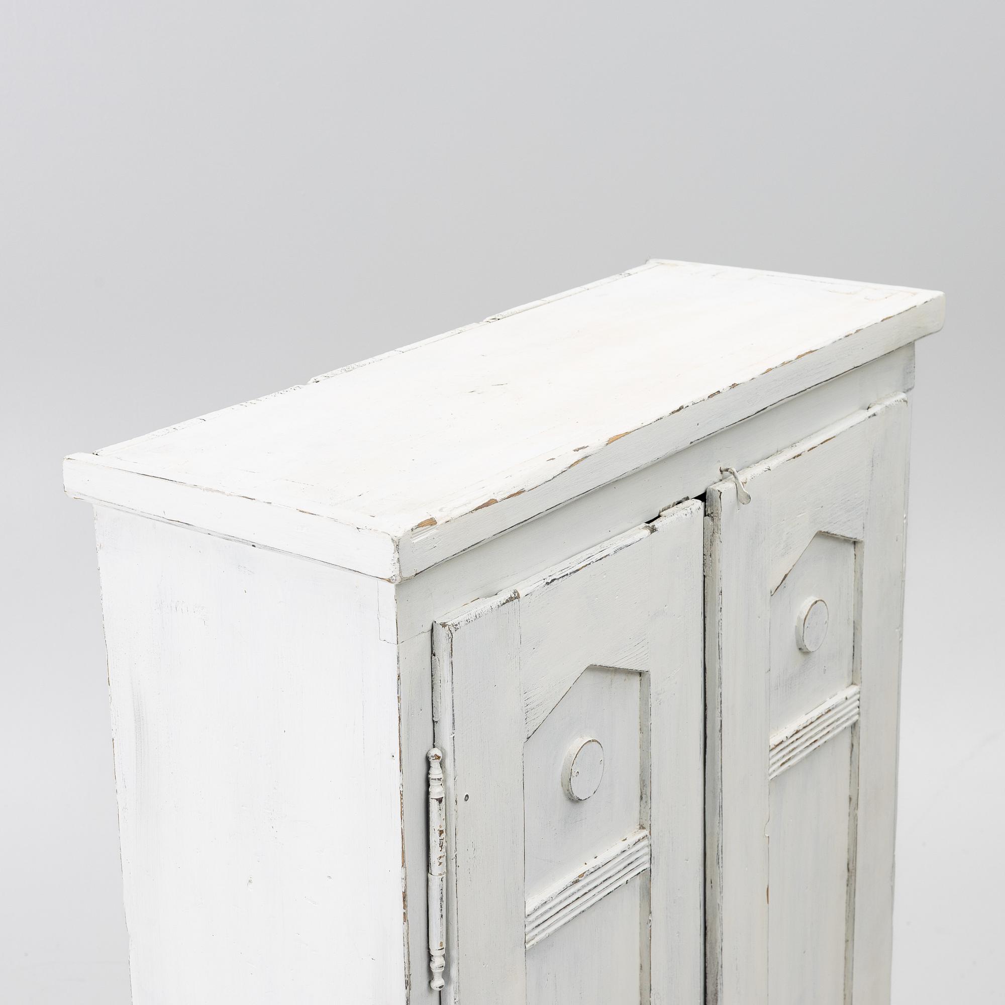 Cabinet around the year 1900-.
