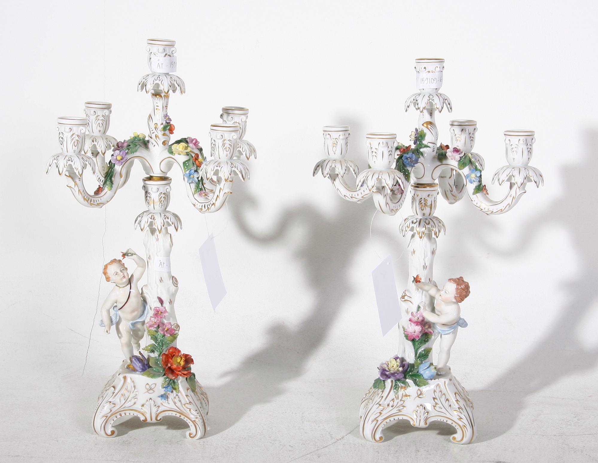 KANDELABRAR, ett par, porslin, Dresden.