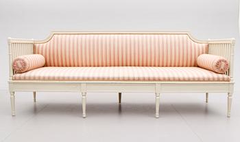 SOFFA, sengustaviansk, omkring år 1800.