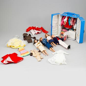 A set of three Barbiedolls with accessories, Mattel 1960's.