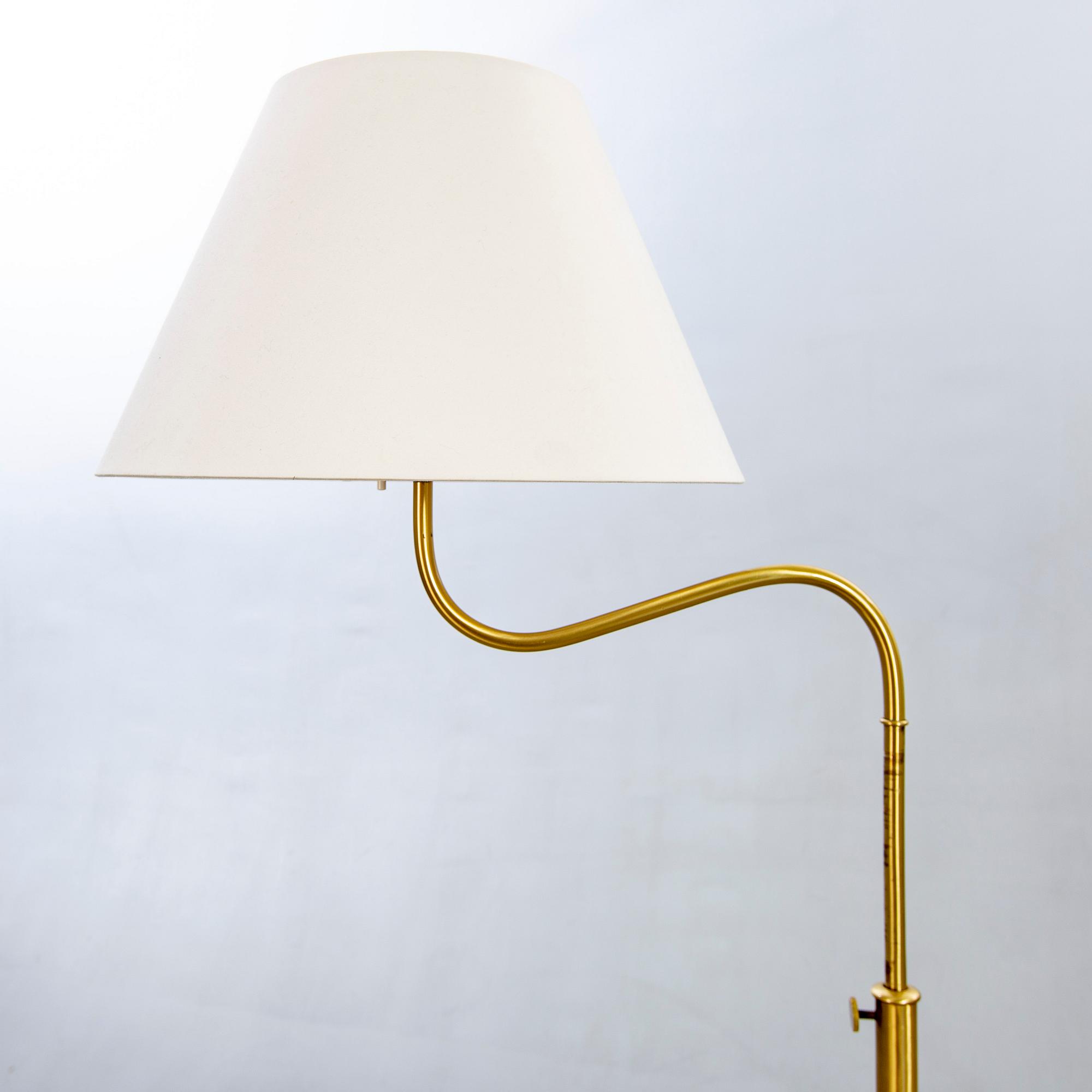 Josef Frank, floor lamp, "Lilla Kamelen", model no. 2568, Firma Svenskt Tenn.