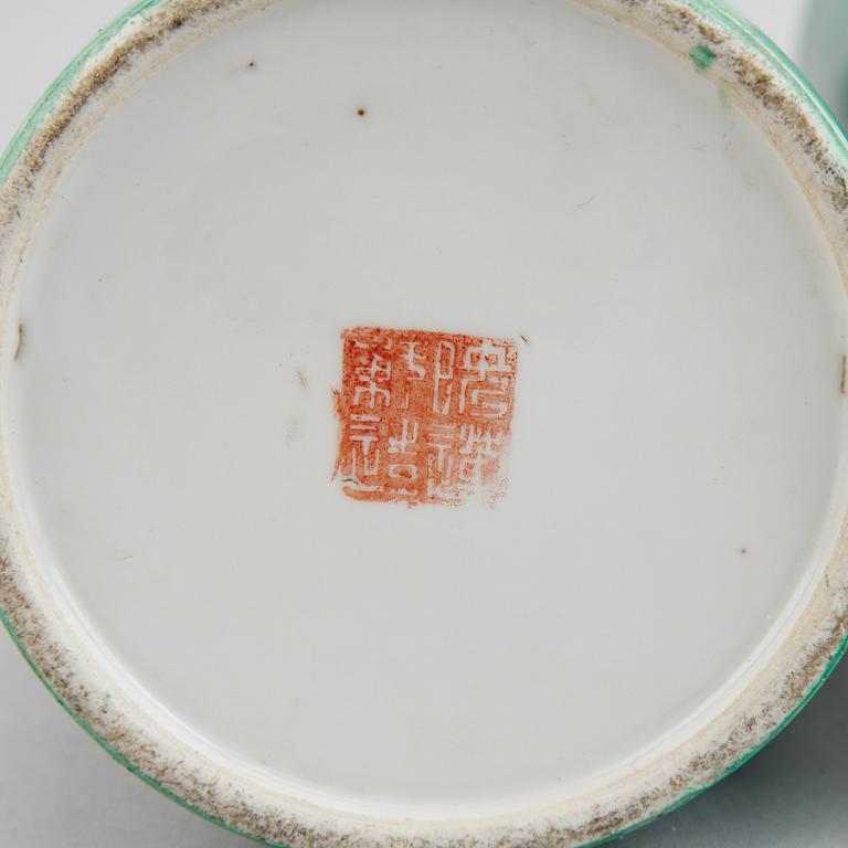 A pair of Chinese famille rose hat stands, 20th century.