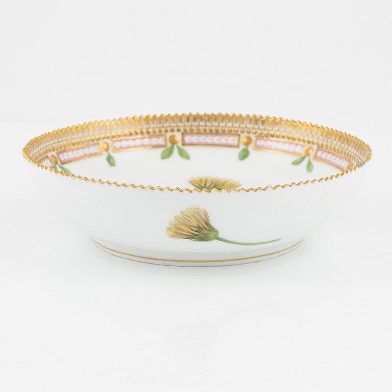 A Royal Copenhagen 'Flora Danica' serving dish, Denmark, 20th century.