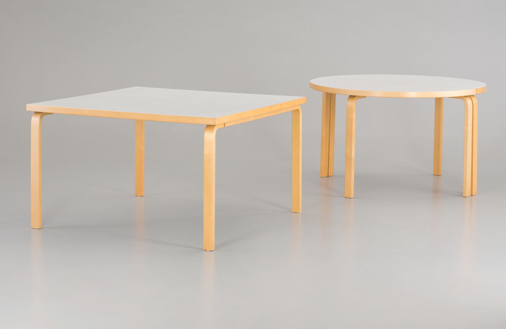 A SET OF 3 PARTS ALVAR AALTO DINING TABLE FROM ARTEK.