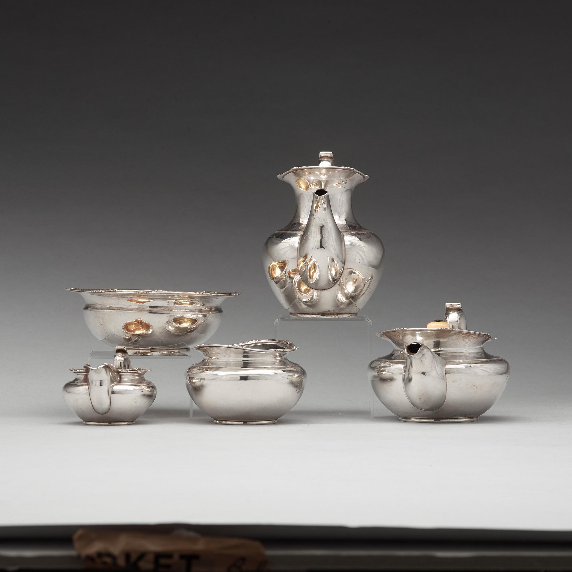 TE- OCH KAFFESERVIS, 5 delar, silver, icke identifierad mästarstämpel FK, S:t Petersburg 1837.