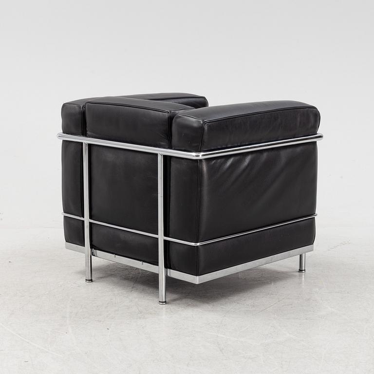 Le Corbusier, Pierre Jeanneret & Charlotte Perriand, fåtölj, "LC2", Cassina. Svart skinn.