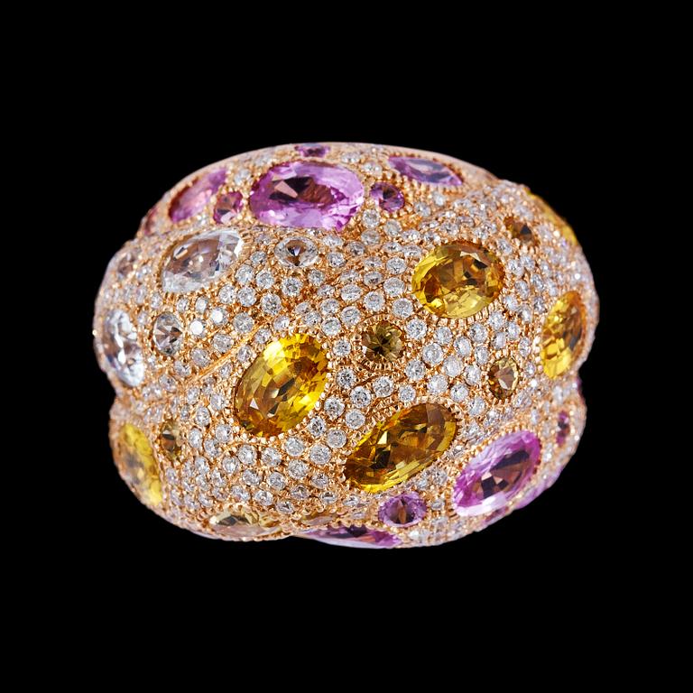 A yellow, pink and white sapphire, 10, 77 cts, and diamond ring, 2.47 ct.