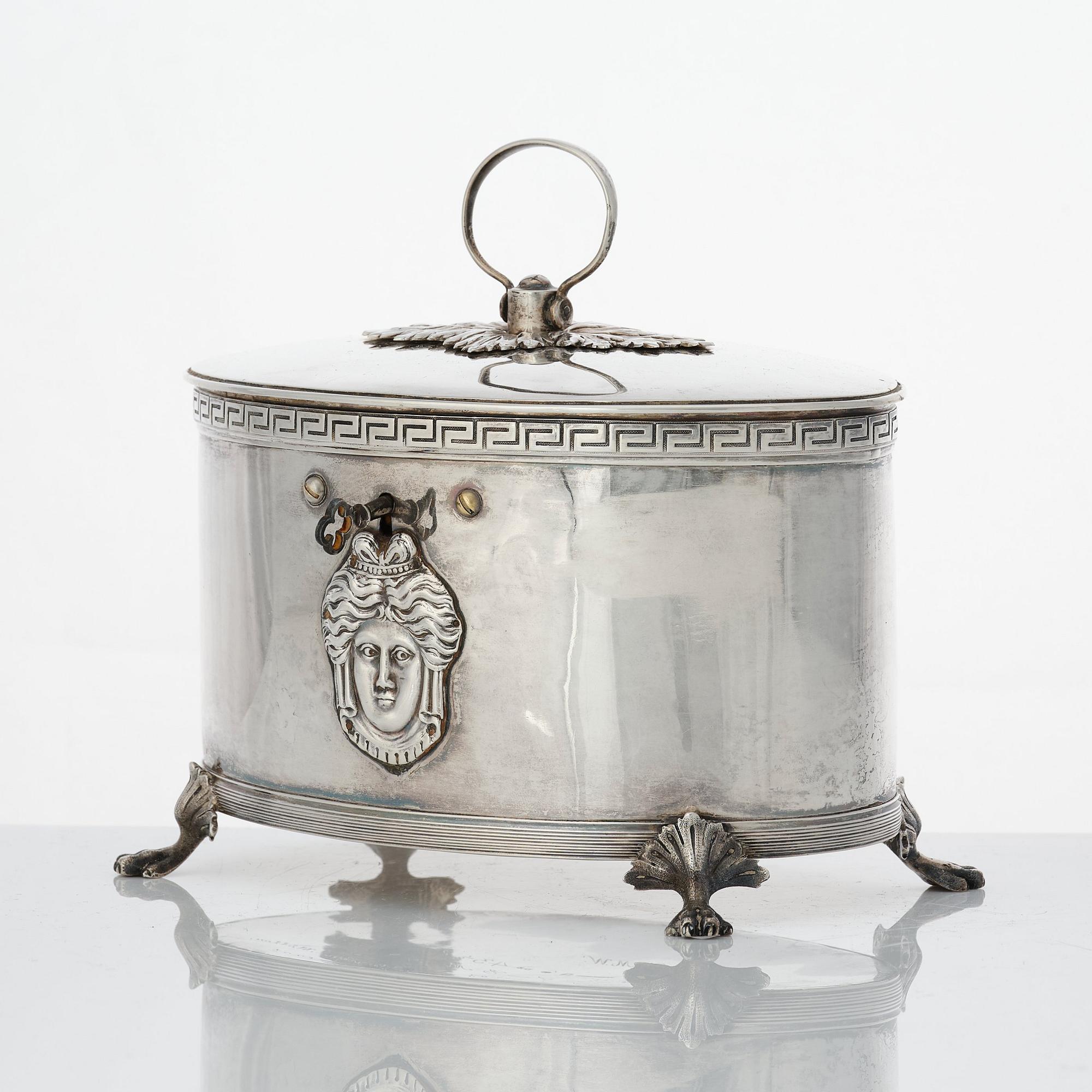 Pehr eller Adolf Zethelius, sockerskrin, silver, Stockholm 1810. Empire.
