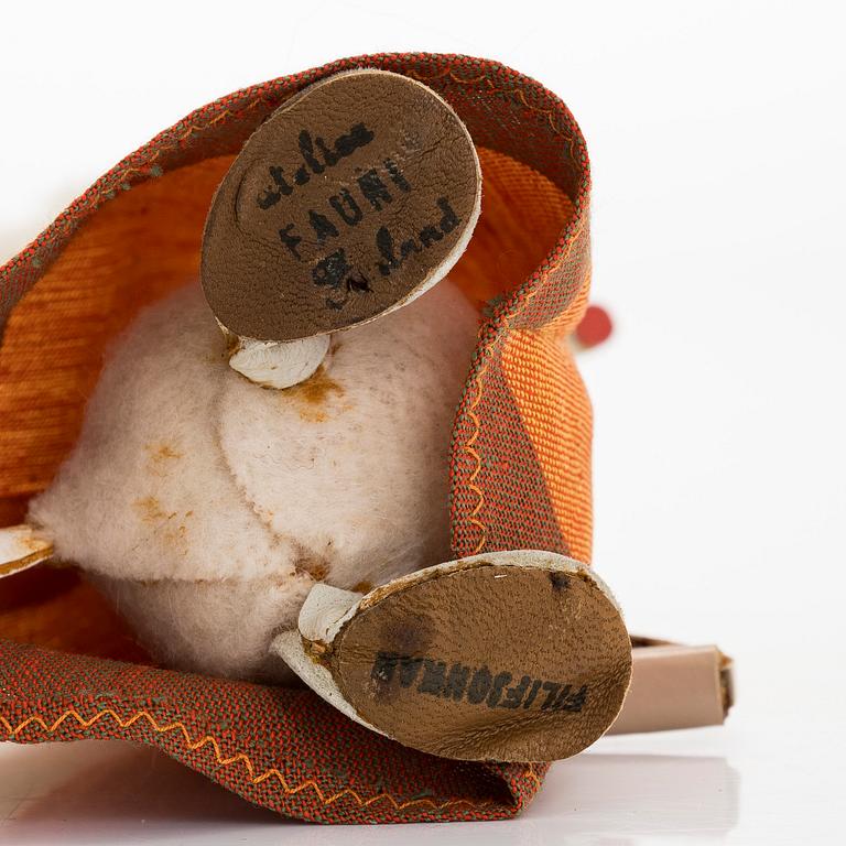 Atelier Fauni, Moomin figurine 'Fillyjonk', Atelier Fauni Finland 1950/60s.