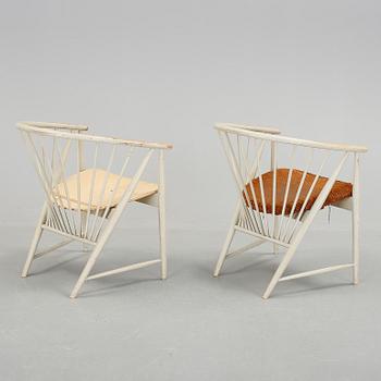 KARMSTOLAR, 2 st, "Solfjädern", Sonna Rosén, Nässjö Stolfabrik, formgiven 1948.