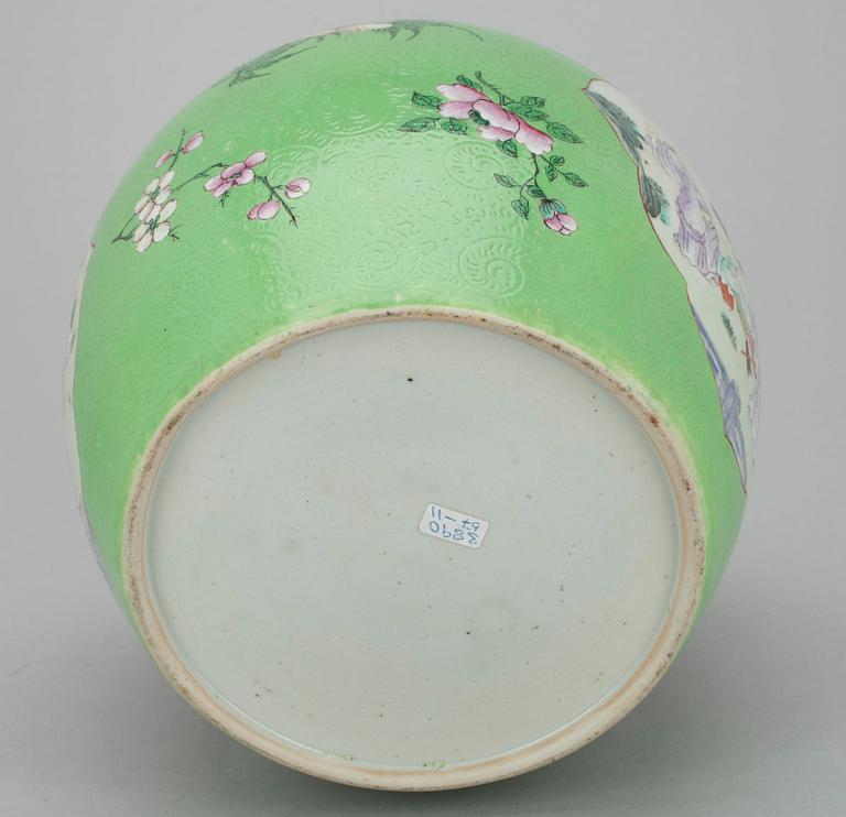 BOJAN, porslin, Qianlong-stil, Kina 1800-talets början.