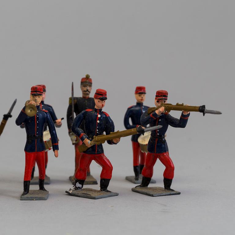 TENNSOLDATER, 48 st, bl.a. Holger Eriksson, 1900-tal.