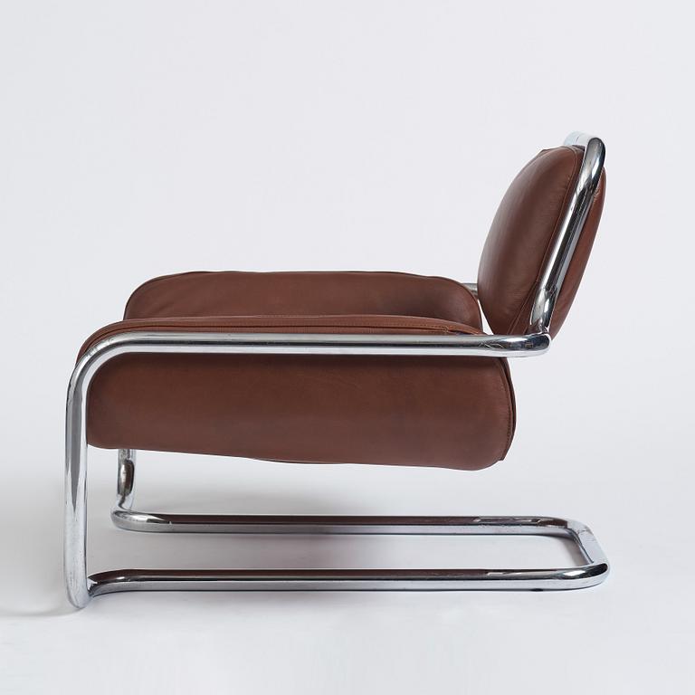 Kwok Hoi Chan, a "Limande" easy chair, Steiner, France, 1960-70s.