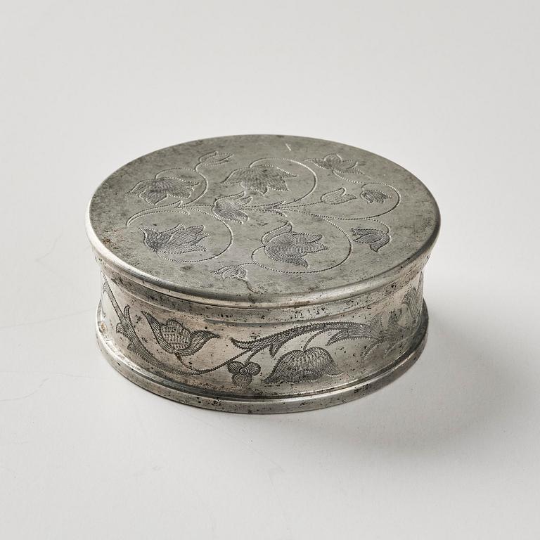 Firma Svenskt Tenn, a pewter box, Stockholm, 1936.