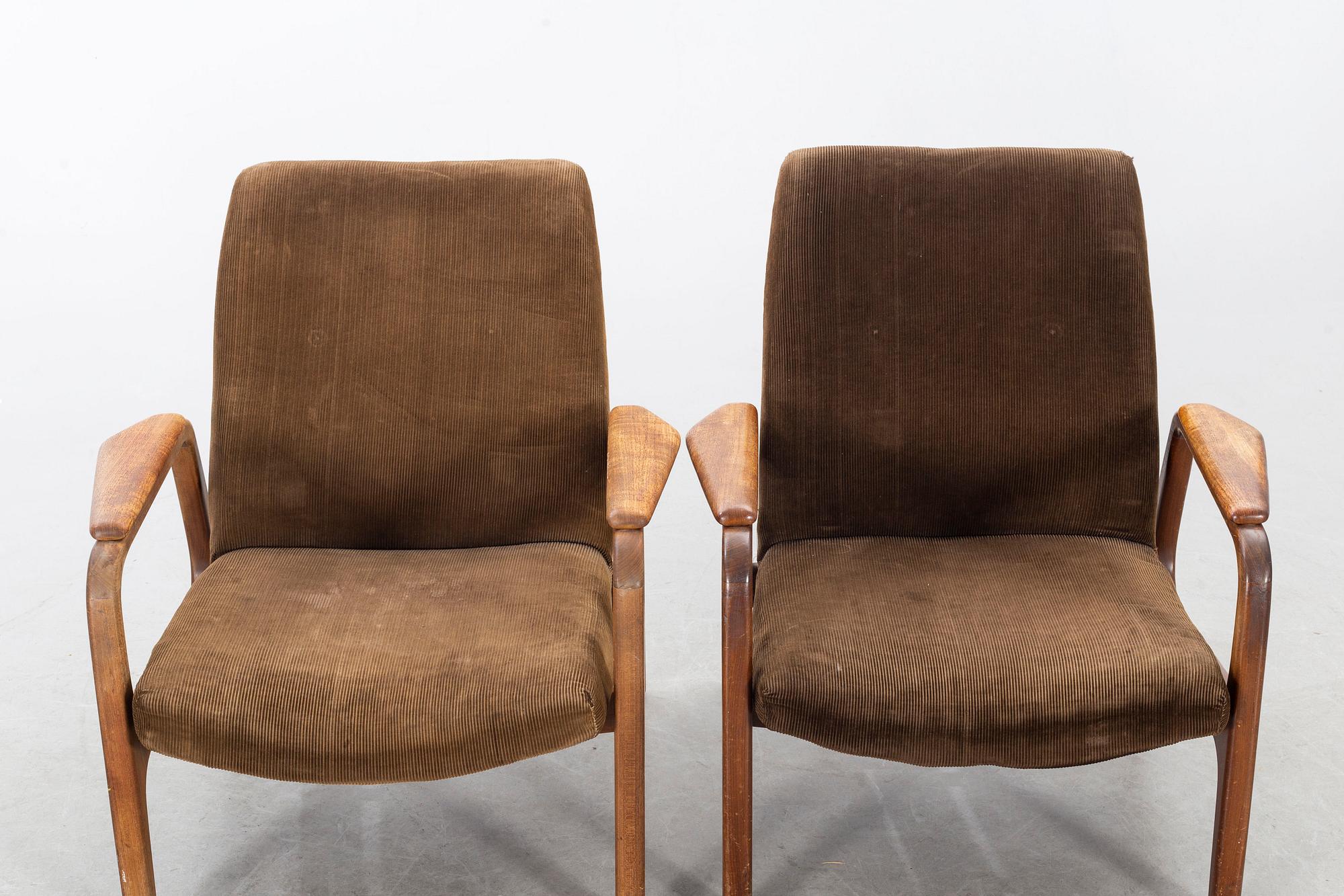 A pair of ARMCHAIRS, mid/first half of the 20th century.