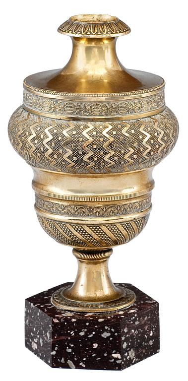 BREVPRESS, empire, brons samt porfyr, 1800-talets första hälft.
