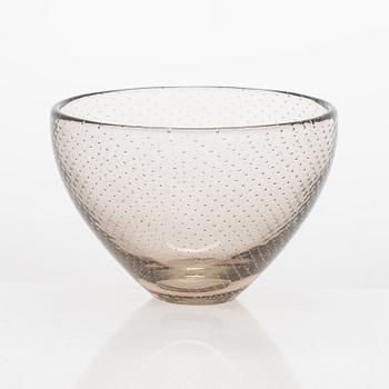 Gunnel Nyman, a glass bowl, signed G. Nyman Nuutajärvi Notsjö.