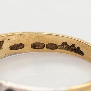 Ring, briljantslipad diamant 14K guld och vitguld, Silván, Helsingfors 1997.