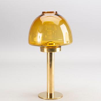 HANS-AGNE JAKOBSSON,