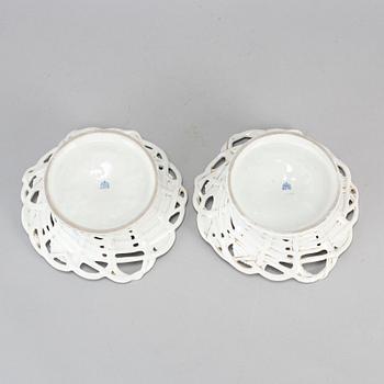 A pair of porcelain bowls, SPM (Schmeisser Porzellan Manufaktur), 19th century.