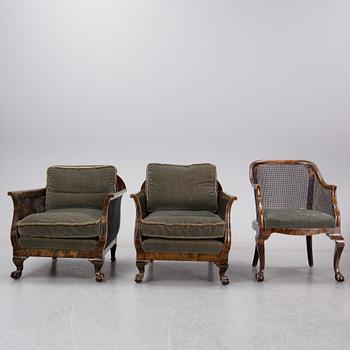 Fåtöljer, tre stycken, Chippendale-stil, tidigt 1900-tal.