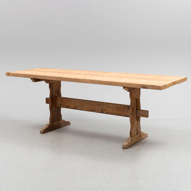 A 19th/20th century pinewood table.