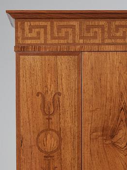 OSCAR NILSSON, praktskåp, Wickman & Nybergs Möblerings- och Snickeriverkstad, Stockholm 1926.