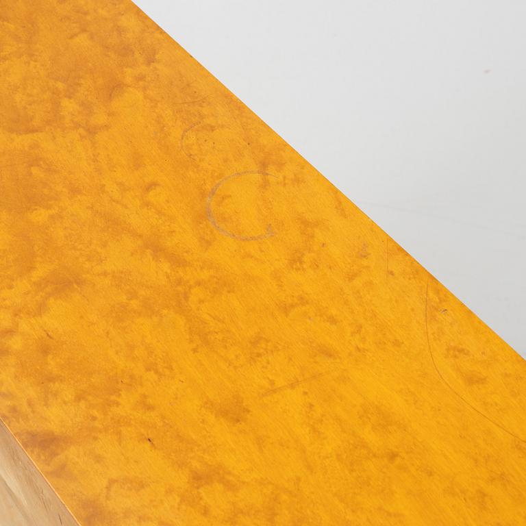 A 1940's book shelf.