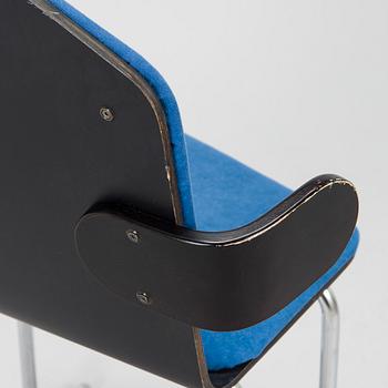 Yrjö Kukkapuro, a 1980s  'Vino' chair for Avarte.