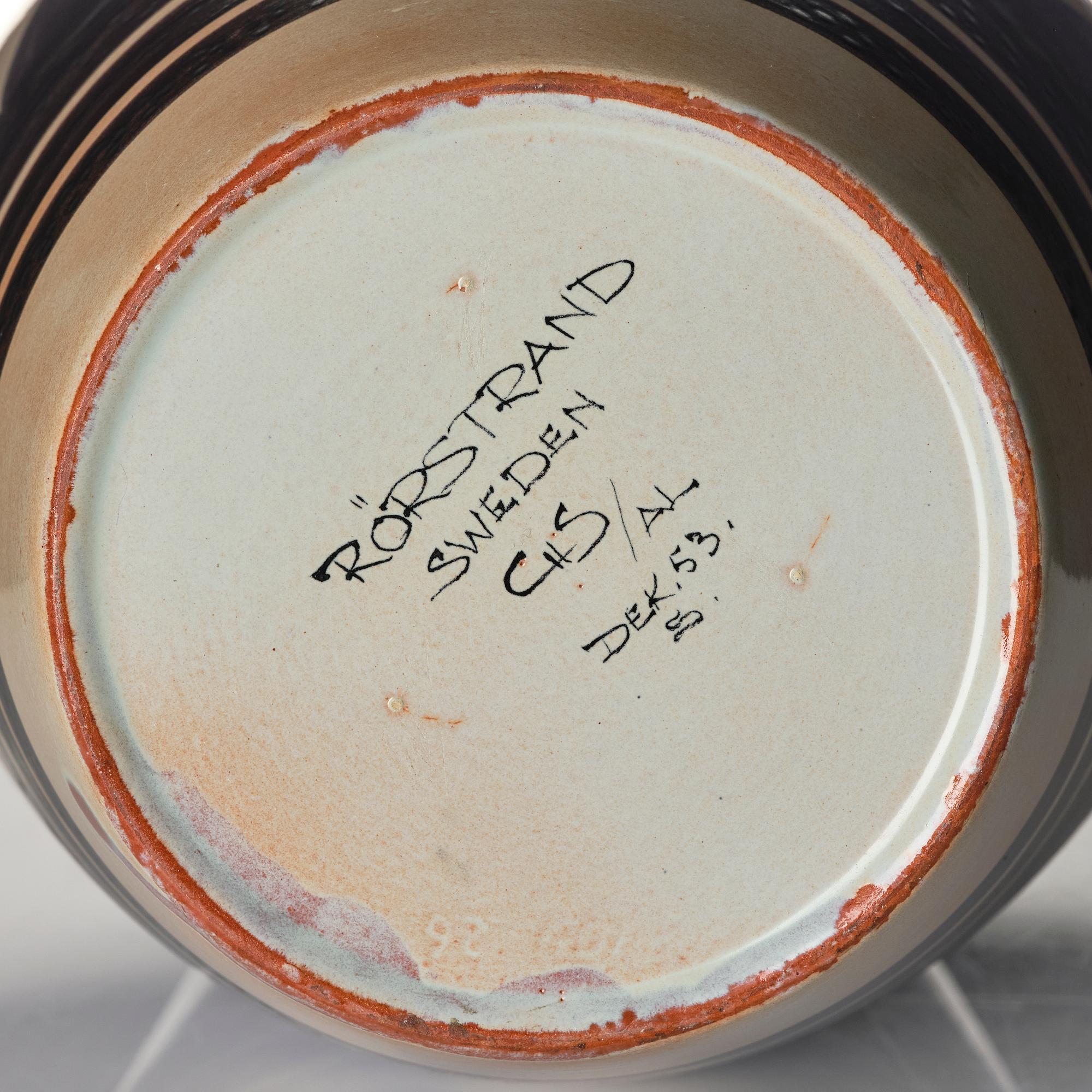 Carl-Harry Stålhane, golvvas, s k "Torro-fajans", dekor av Aune Laukkanen, Rörstrand.