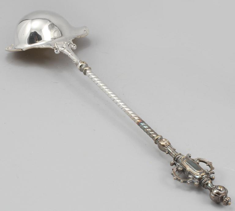 BÅLSKÅL, glas och nysilver, Carl Robert Carlström, Stockholm, omkring år 1900.