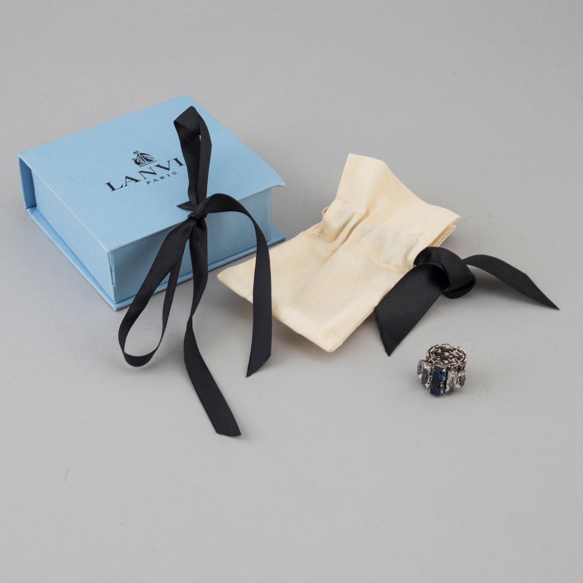 LANVIN, ring.