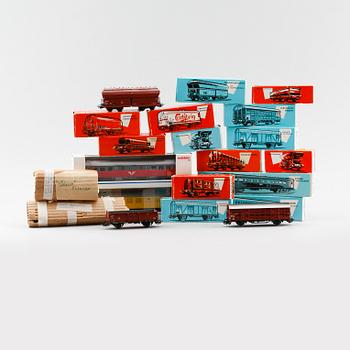 MODELLTÅGSVAGNAR, 18 st, Märklin och Lima.