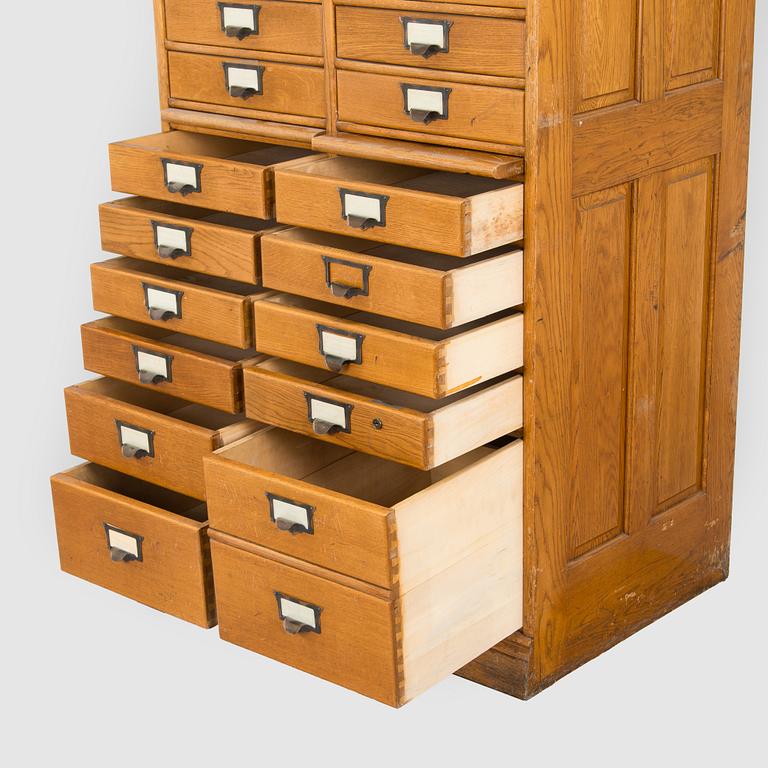 An 1920s/30s archive cabinet, Billnäs.