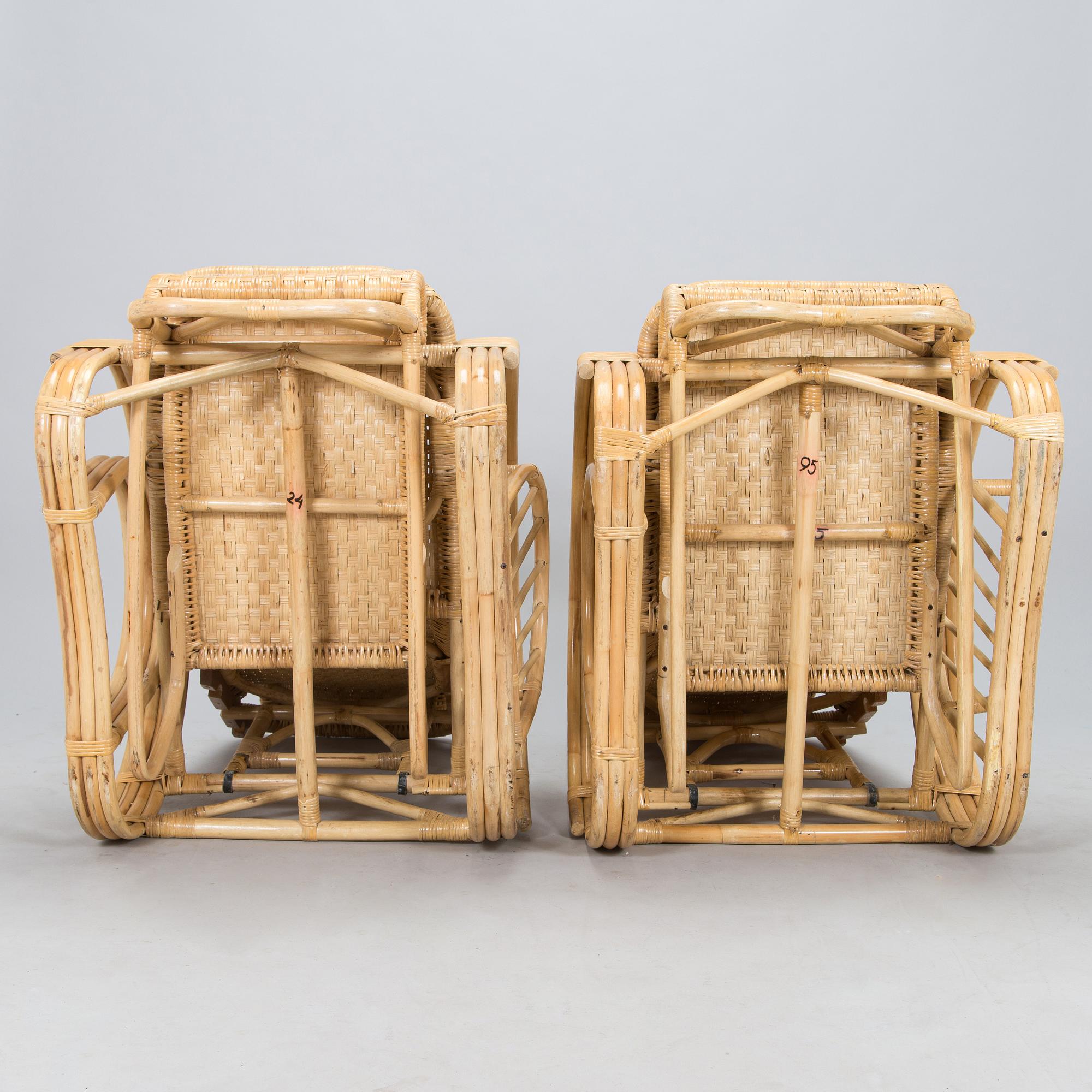 A rattan lounger, late 20th century.