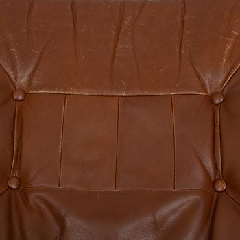 Torbjørn Afdal, Torbjörn Afdal, a pair of 'Hunter' armchairs, Stranda industri, Bruksbo, Norway, 1970s.