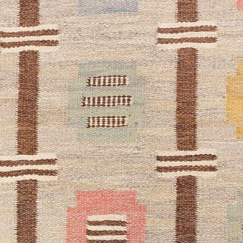 A swedish flat weave carpet, 200 x 160 cm.