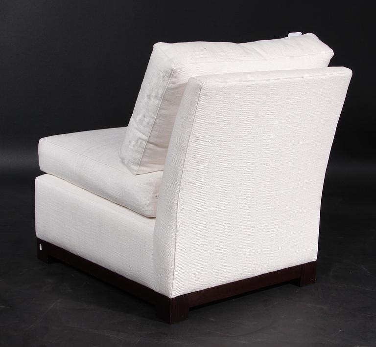 FÅTÖLJ. Modell: Berma.