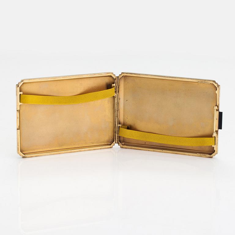 A art deco cogarette case made of 14K gold. Riemer, Czechoslovakia 1920s-30s.