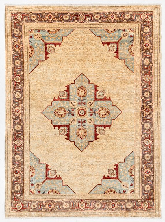 Oriental rug, probably Pakistan, approx. 337 x 247 cm.