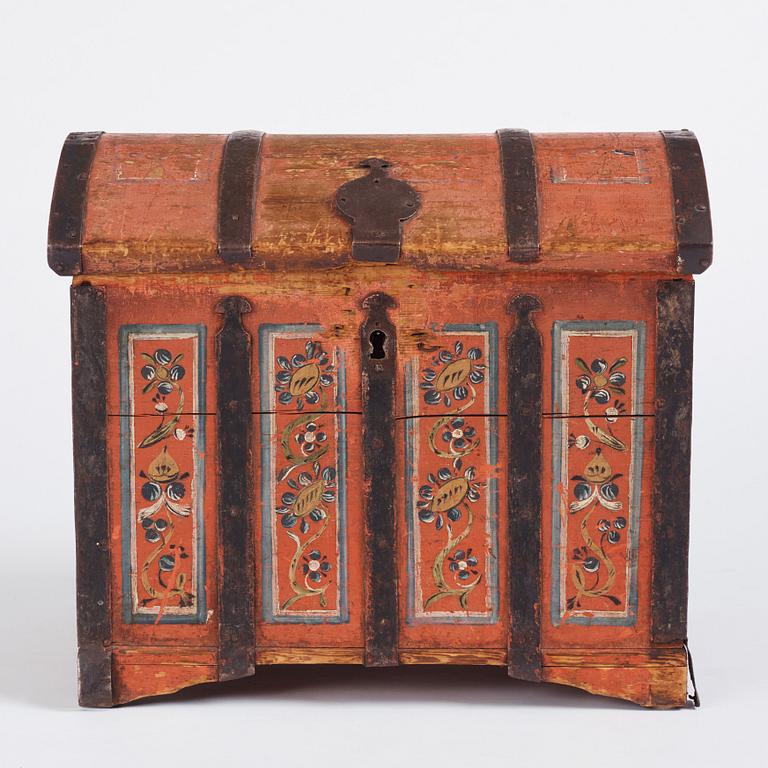 A painted provincial chest, Norbotten, Sweden, dated 1827.