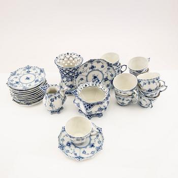 Servis 15 dlr "Muselmalet" Royal Copenhagen, Danmark 1957-1978.